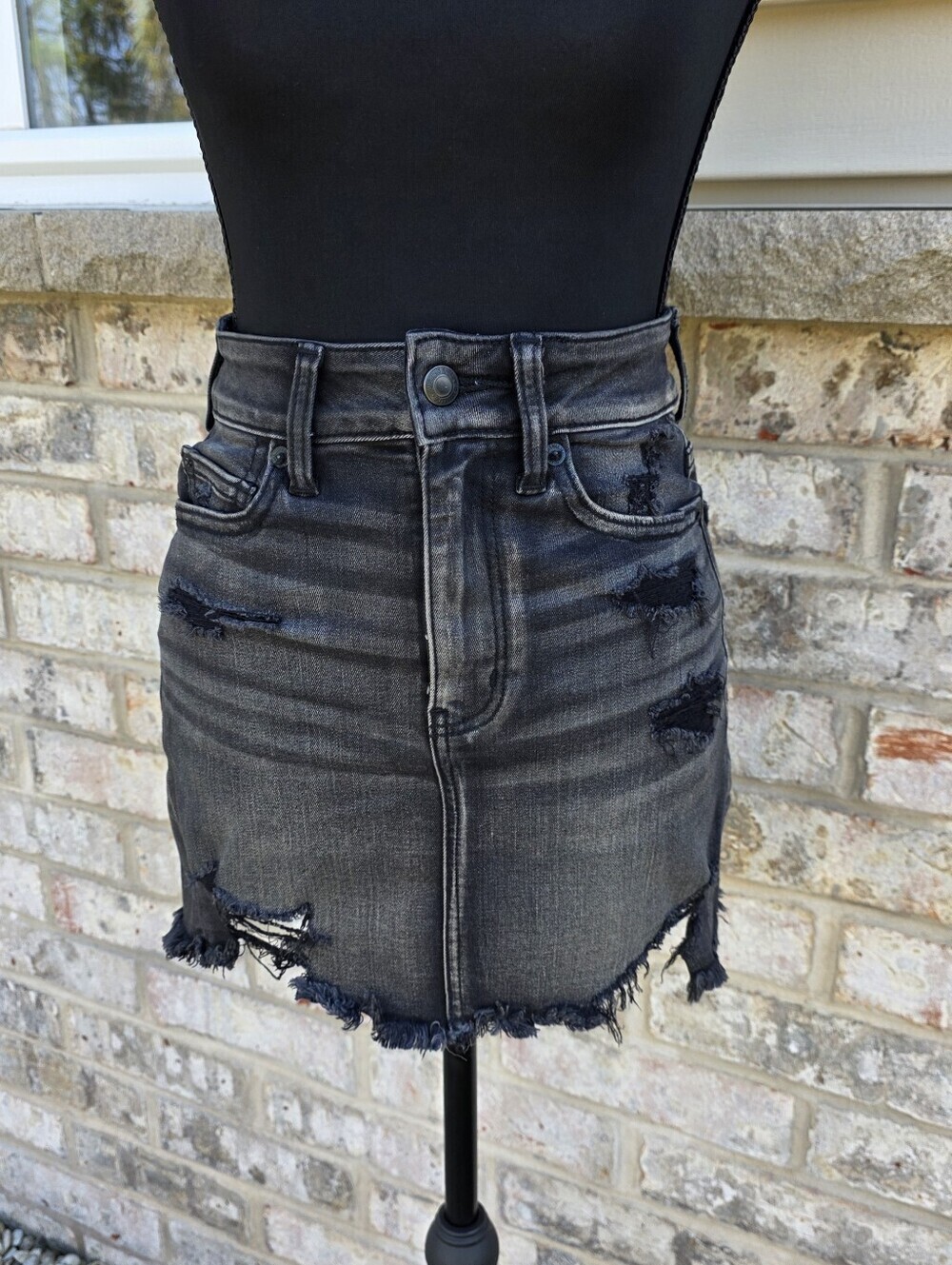 American Eagle Distressed Black Denim Mini Skirt Size 00